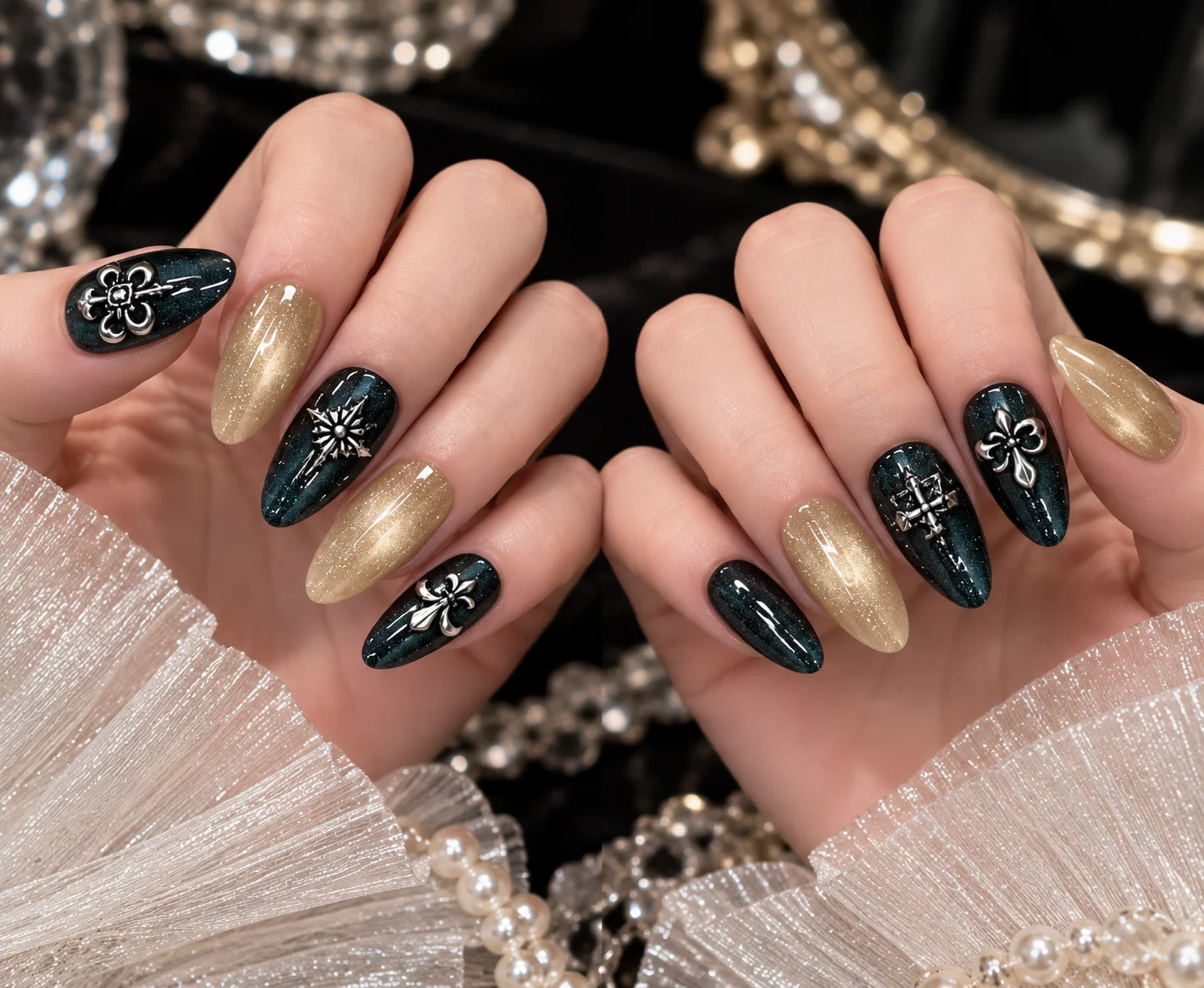 Black Gold Cross | Cross & Star Press-On Nails