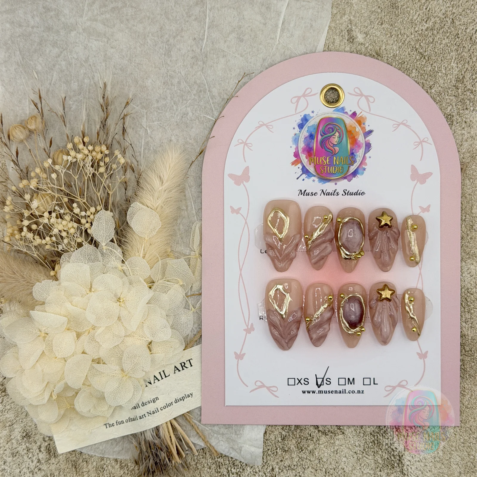 Nude Gold Heart | Nude Pink Heart Press-On Nails
