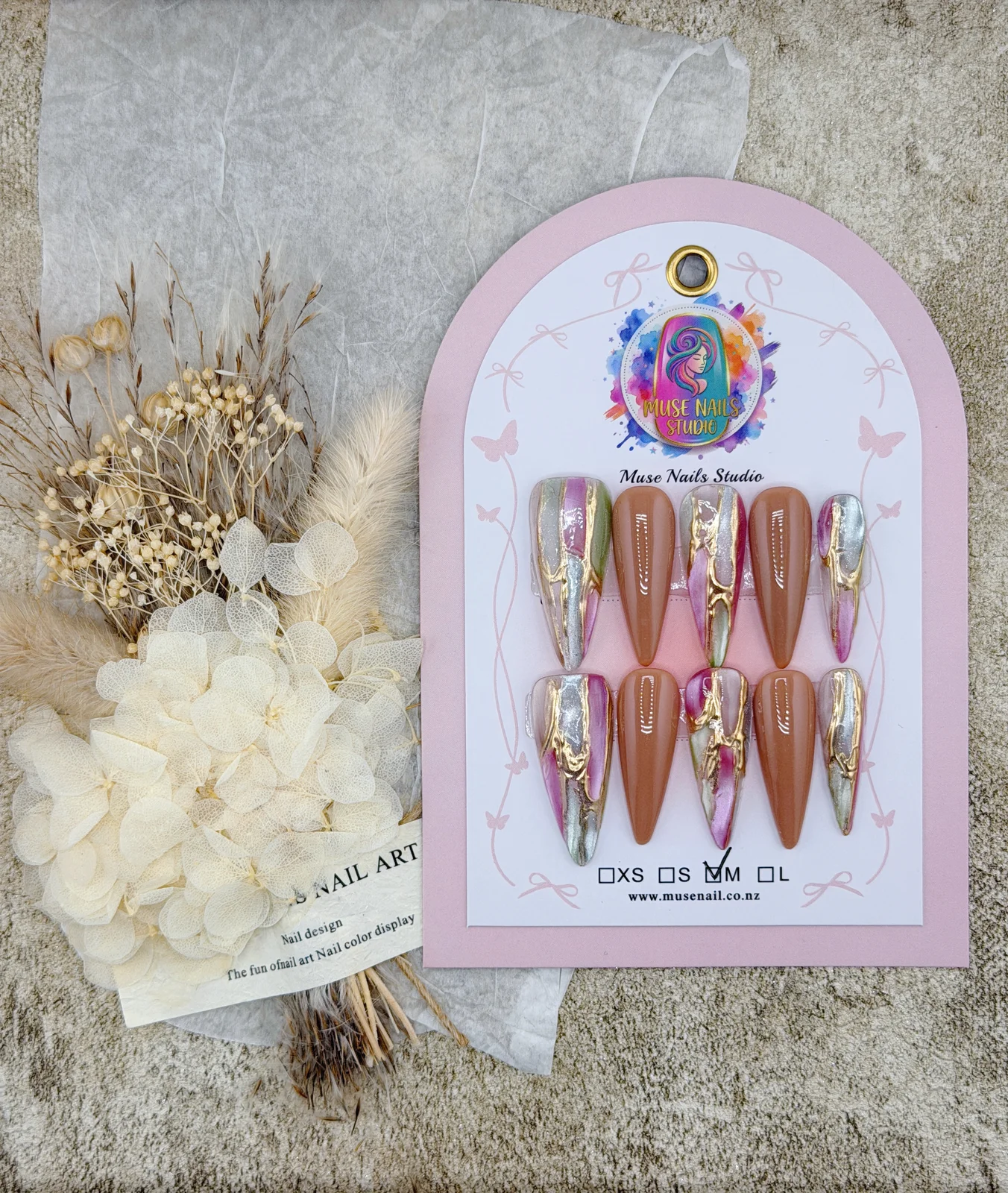 Gilded Rose | Vintage Glass-effect Press-on Nails
