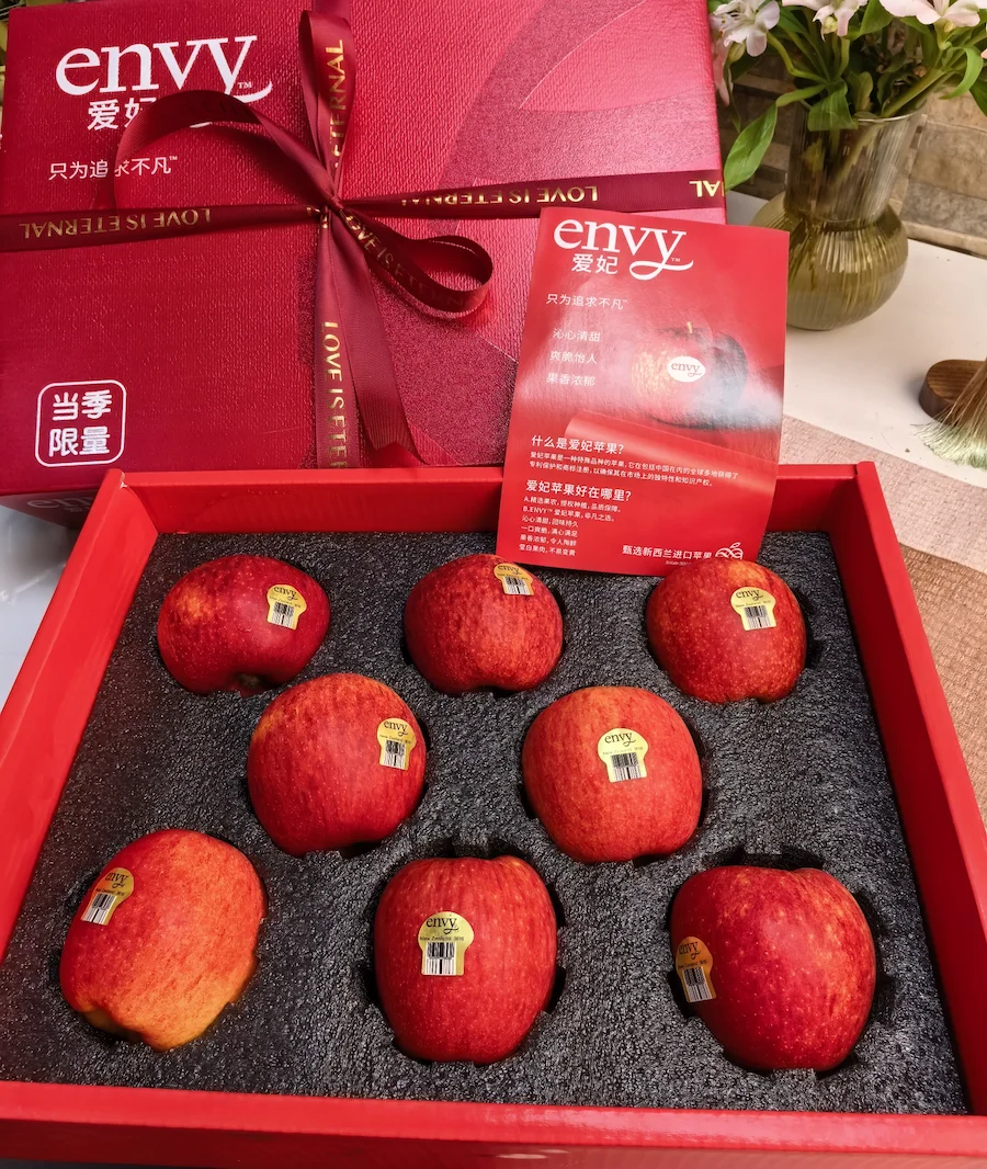 发往中国🇨🇳8粒装新西兰爱妃苹果/箱